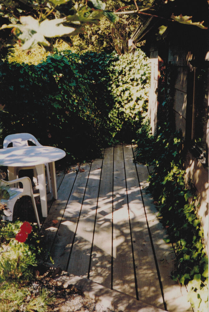 Sturdies Bay Driftwood Village Cottages מראה חיצוני תמונה